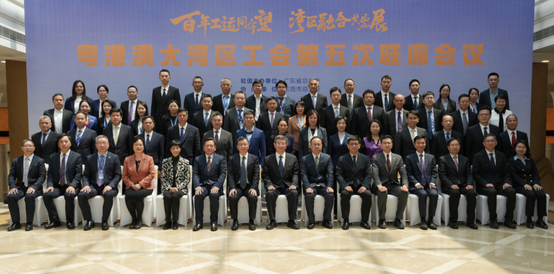 2c552ee3acd60d511722.png